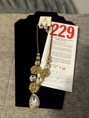 Lot 229 Necklace With Floral Design & Pierced Earrings